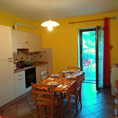 Apartmán Ulivi Sul Garda Garden By Gardadomusmea *